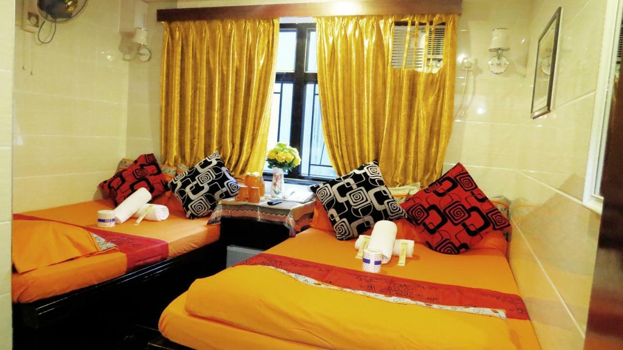 הונג קונג Hostel 16 Paris Guest House Block E Reception 10Th Floor מראה חיצוני תמונה